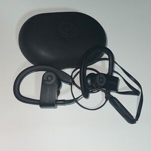 Beats by Dr. Dre Powerbeats3 Wireless In-Ear Headphones in Black